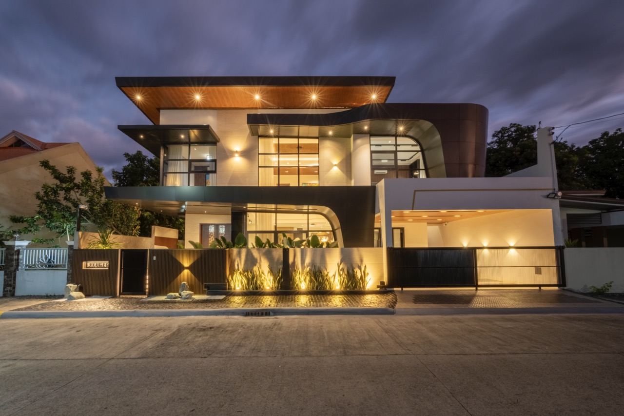 Elan House